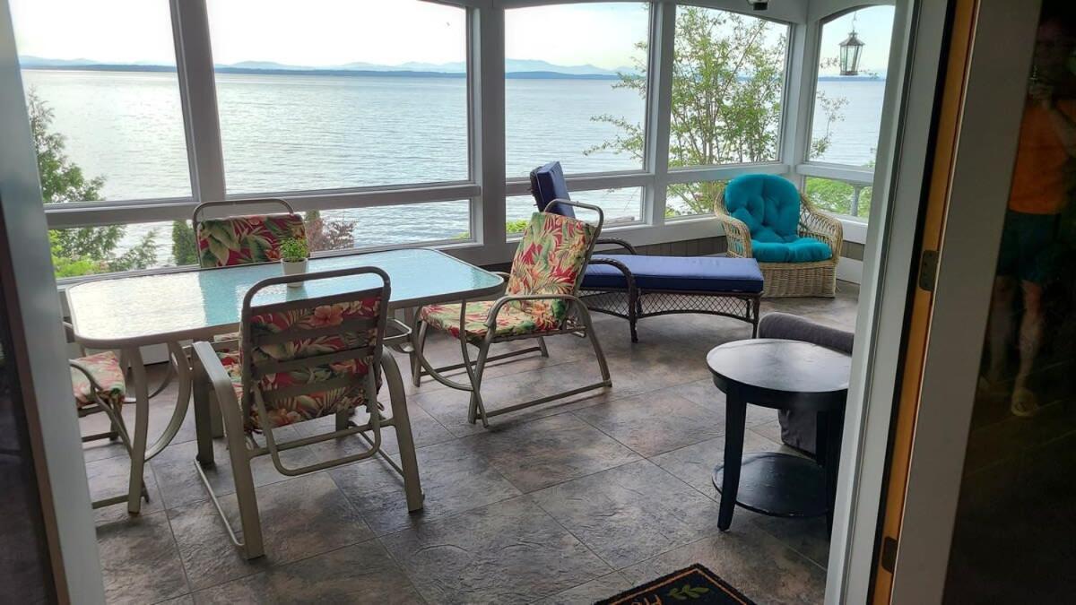 Loza House Adirondack Screened-in Porch Unit Front Apartamento Plattsburgh